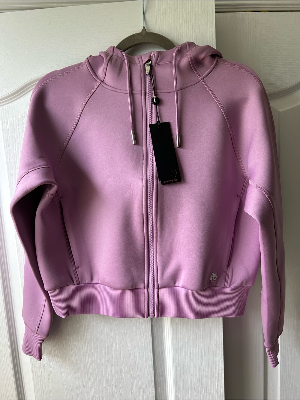 Greyson Kristina Full-Zip Hoodie
Midweight Cropped Athletic Hoodie Wisteria
